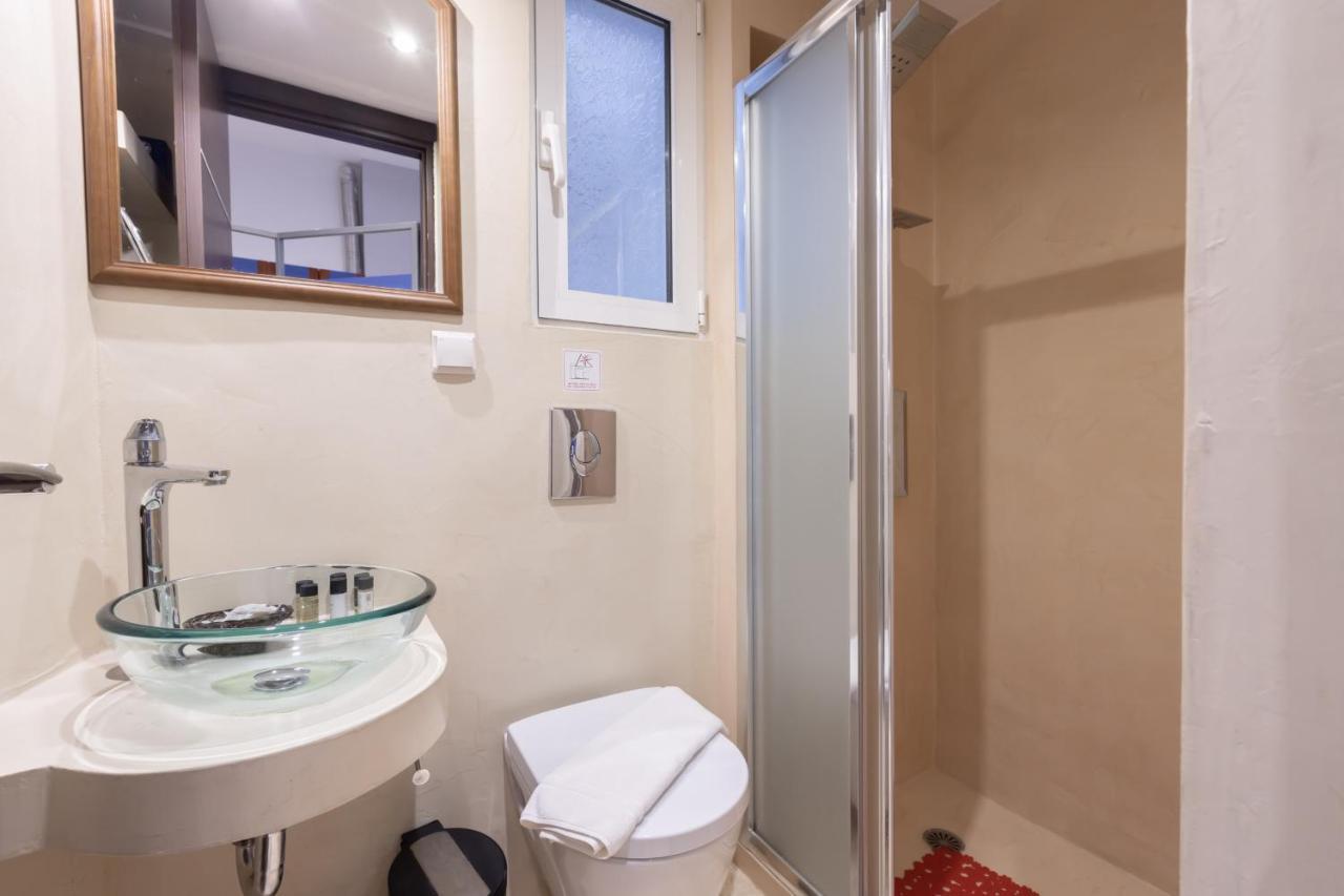 Ideal 4 Bdr Apartment In Plaka For 10! Athena Bagian luar foto