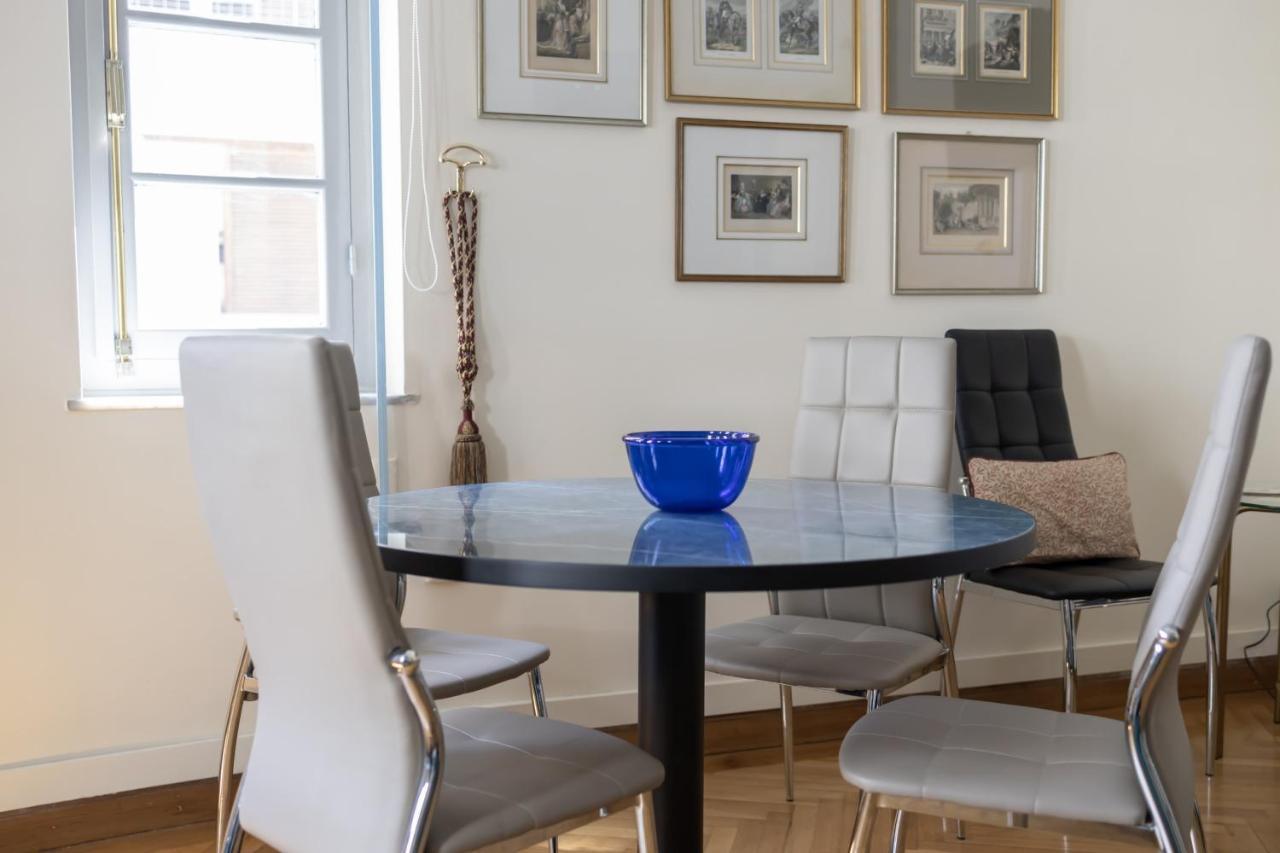 Ideal 4 Bdr Apartment In Plaka For 10! Athena Bagian luar foto