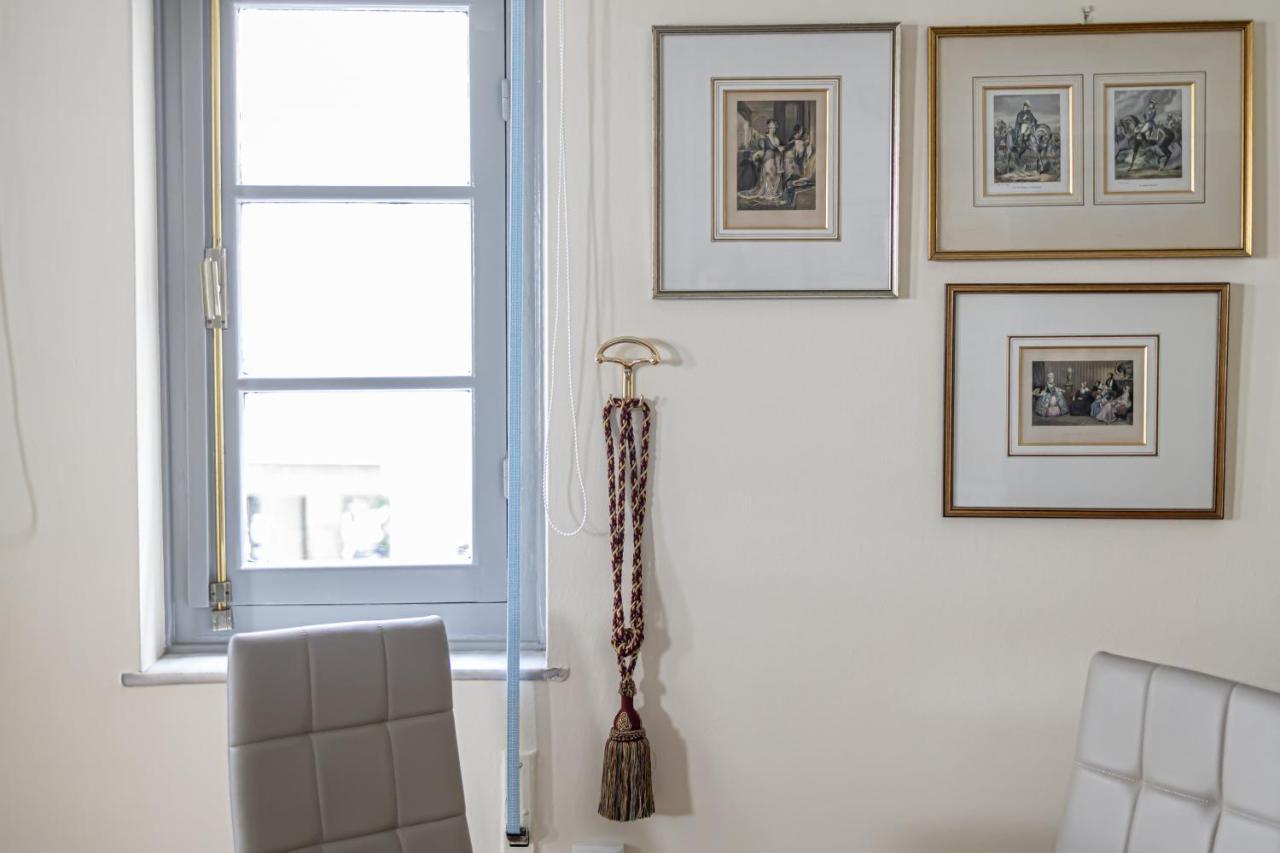 Ideal 4 Bdr Apartment In Plaka For 10! Athena Bagian luar foto